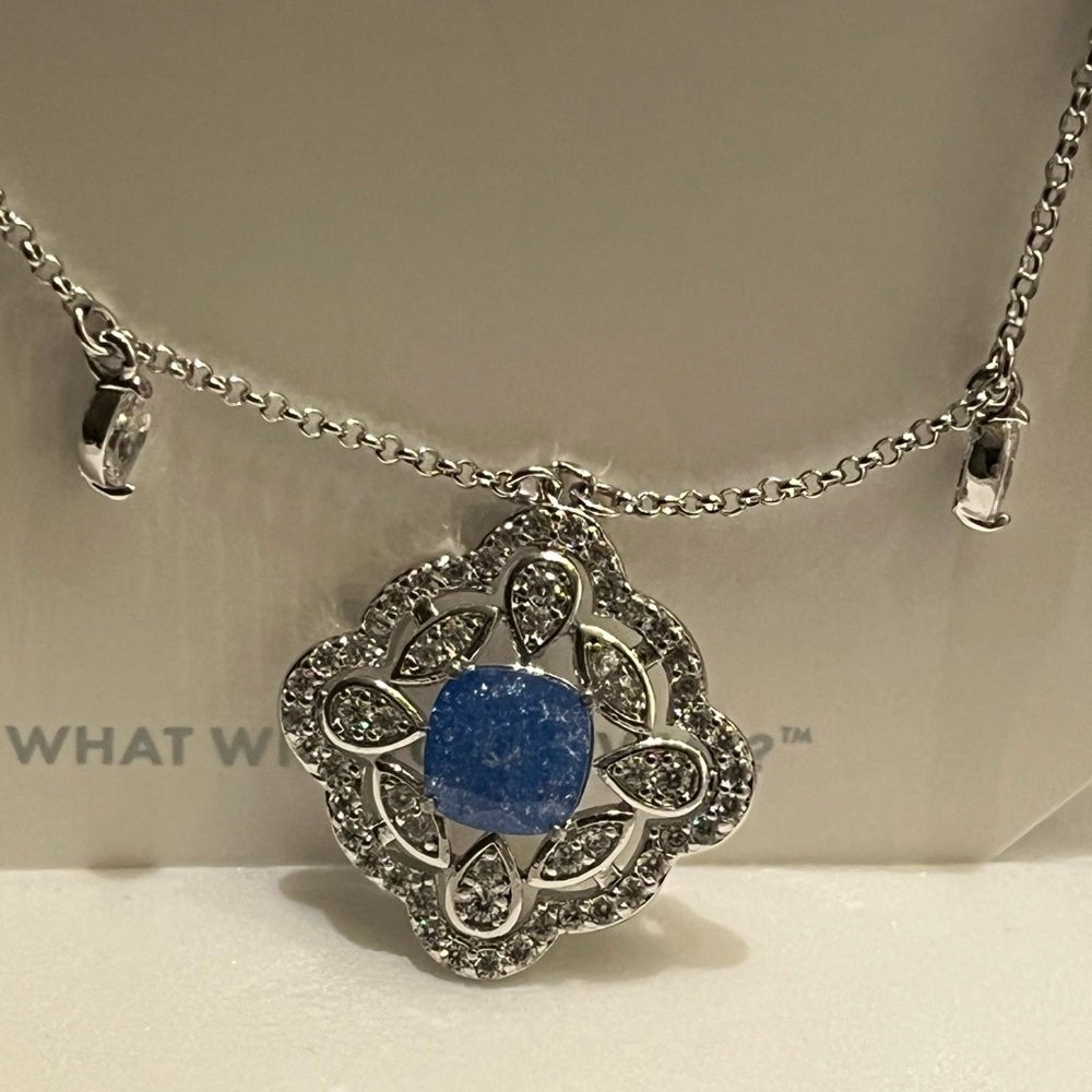 Bomb Party Dazzling Silver and Blue Gem Necklace NK63760